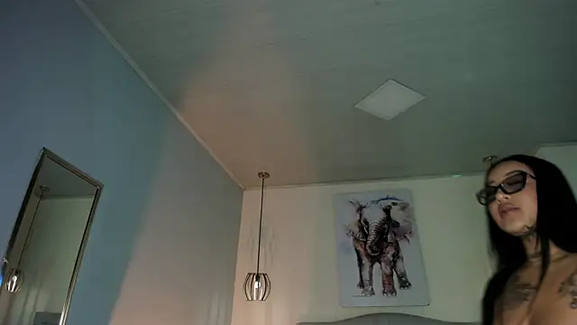 ayshel   online show from 10/13/25, 04:56