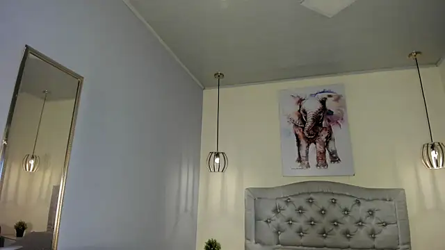 ayshel   online show from 04/21/26, 05:36