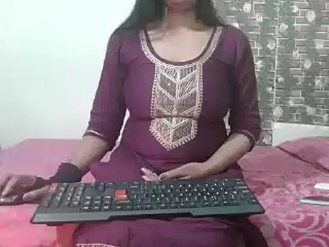 nikitahot3 online show from 02/06/25, 08:18