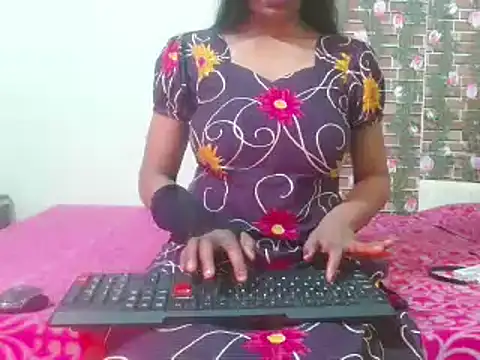 nikitahot3 online show from 02/09/25, 08:54