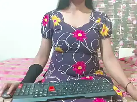 nikitahot3 online show from 03/21/25, 03:24