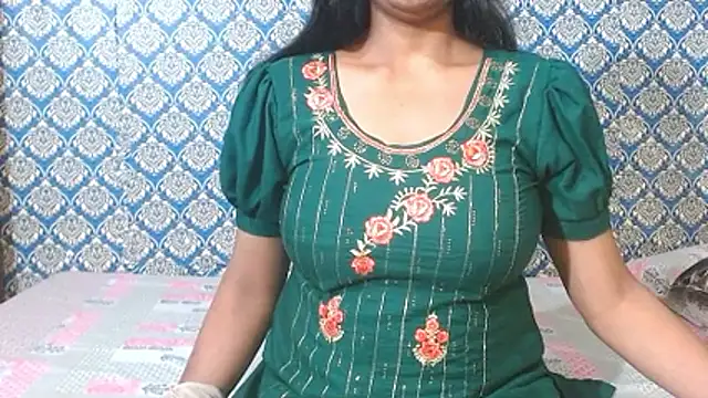 nikitahot3 online show from 03/02/26, 08:43