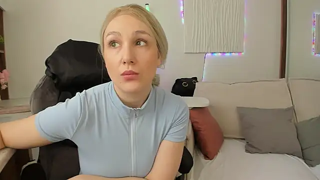 CarolMay online show from 04/08/26, 06:02