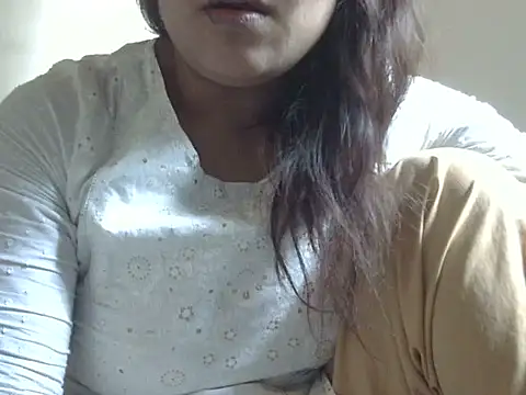 shekira99 online show from 11/26/25, 06:36