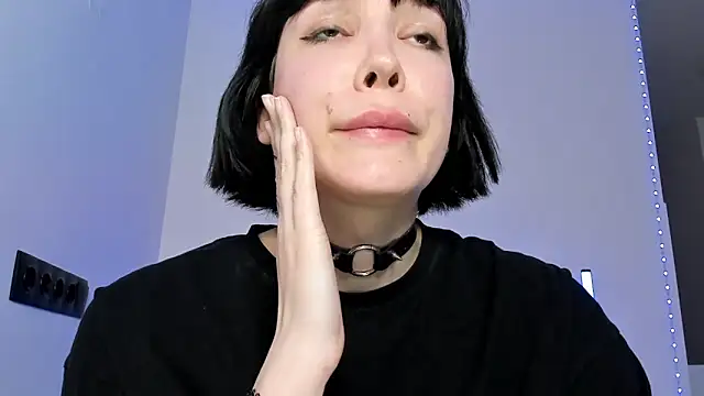 dollmore online show from 01/04/25, 10:45