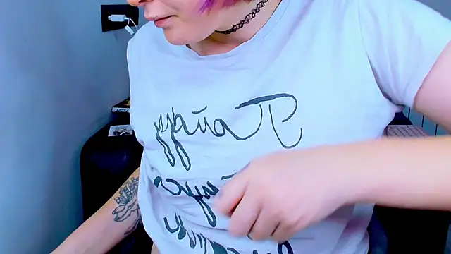 dollmore online show from 09/26/25, 05:33