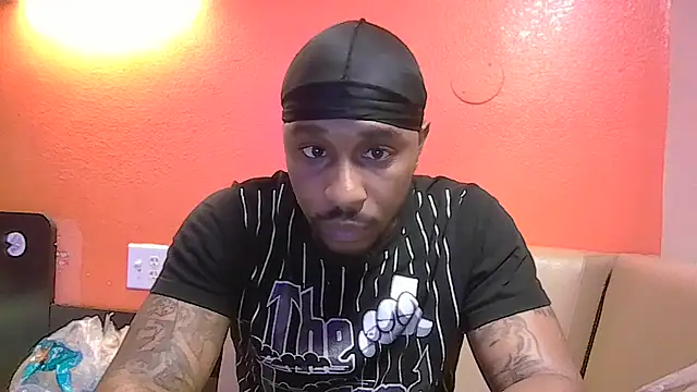 Stressreliever82 online show from 03/23/25, 02:37