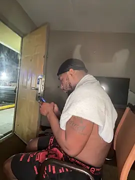 Stressreliever82 online show from 04/20/26, 08:28