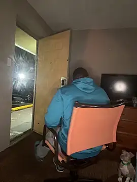 Stressreliever82 online show from 04/21/26, 09:59