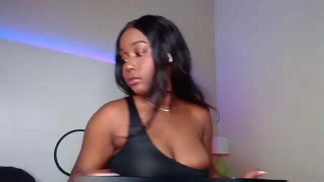 MichaelaCox online show from 05/28/26, 04:26