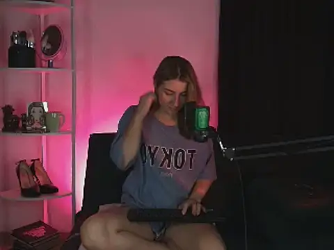 Snapshot of Dakotaa_ chatting on 03/18/25, 03:53 Dakotaa  online show from 03/18/25, 03:53