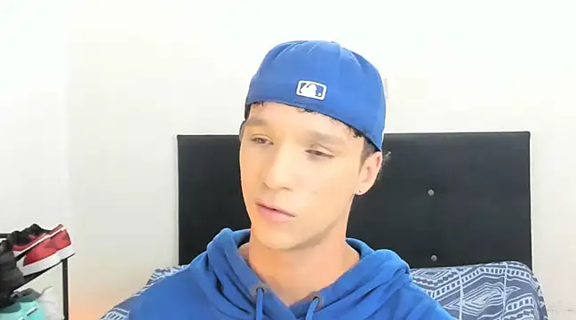 angelcortes online show from 01/13/25, 05:55