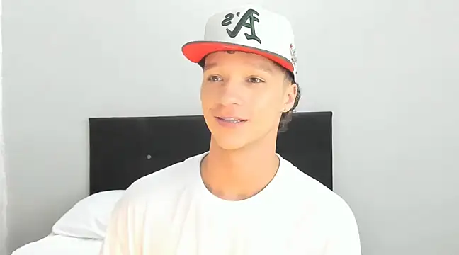 angelcortes online show from 03/02/25, 04:42