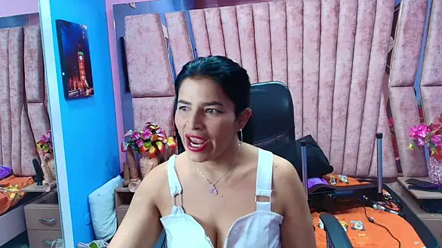 HornySkinny26 online show from 11/14/25, 05:28