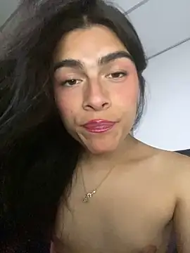 Snapshot of valendoll chatting on 12/07/24, 03:14 valendoll online show from 12/07/24, 03:14