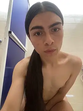 Snapshot of valendoll chatting on 01/29/25, 04:30 valendoll online show from 01/29/25, 04:30