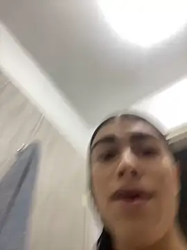 Snapshot of valendoll chatting on 03/09/25, 11:56 valendoll online show from 03/09/25, 11:56