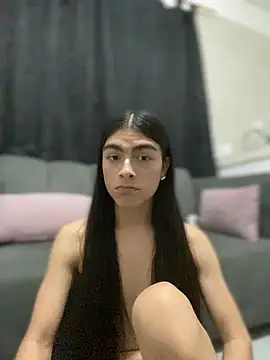 Snapshot of valendoll chatting on 10/22/25, 11:04 valendoll online show from 10/22/25, 11:04