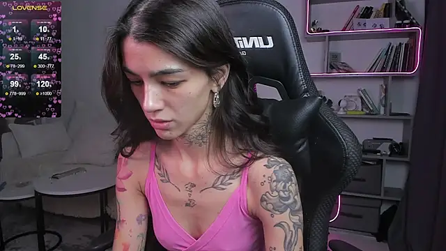 vinkitinkii online show from 02/07/25, 10:08