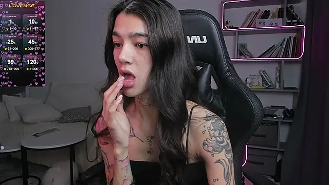 vinkitinkii online show from 02/09/25, 07:05