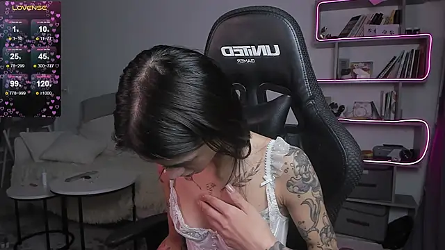 vinkitinkii online show from 02/21/25, 06:51