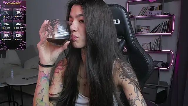 vinkitinkii online show from 02/23/25, 08:06