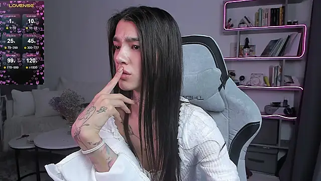 vinkitinkii online show from 03/17/25, 09:12