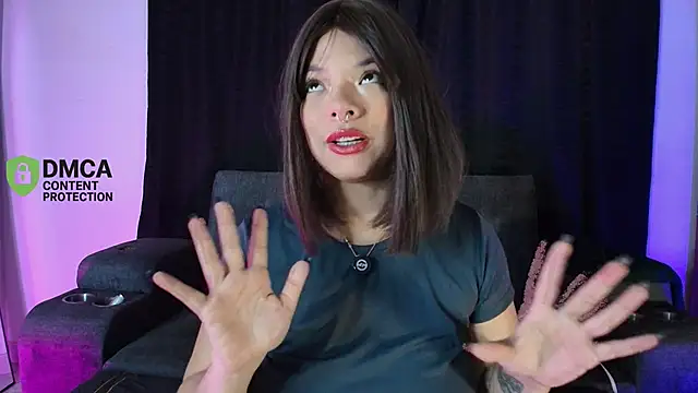 yungelitamor  online show from 03/06/26, 05:37