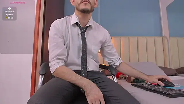 jeanpiere  online show from 01/28/25, 07:32