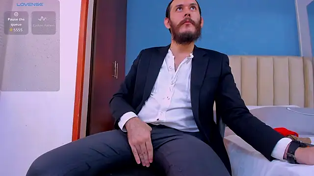 jeanpiere  online show from 10/12/25, 03:11