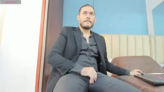 jeanpiere  online show from 11/09/25, 12:36