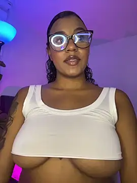 charlotteeruss online show from 11/05/25, 03:39