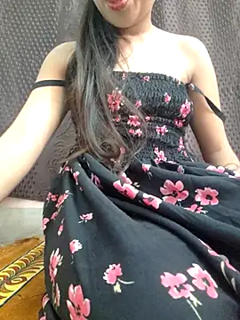 Snapshot of Roshni_98 chatting on 02/21/25, 08:29 Roshni 98 online show from 02/21/25, 08:29