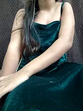 Snapshot of Roshni_98 chatting on 02/22/25, 05:23 Roshni 98 online show from 02/22/25, 05:23