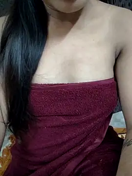 Snapshot of Roshni_98 chatting on 02/27/25, 05:04 Roshni 98 online show from 02/27/25, 05:04