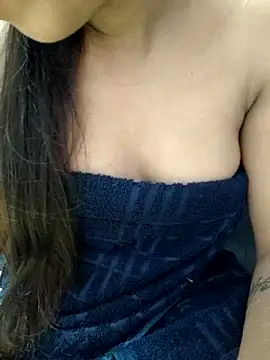 Snapshot of Roshni_98 chatting on 09/11/25, 06:46 Roshni 98 online show from 09/11/25, 06:46