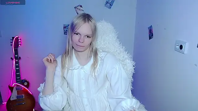 Emily Nyaffee online show from 02/14/26, 04:15