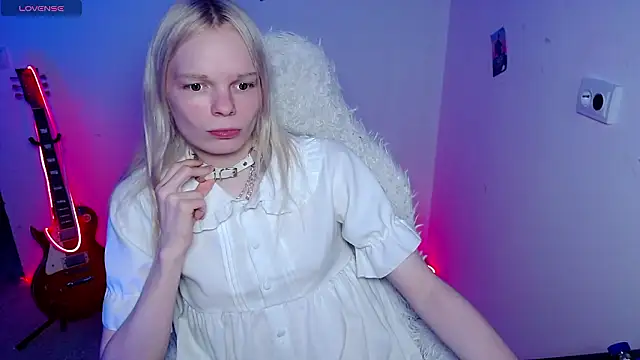 Emily Nyaffee online show from 03/05/26, 07:43