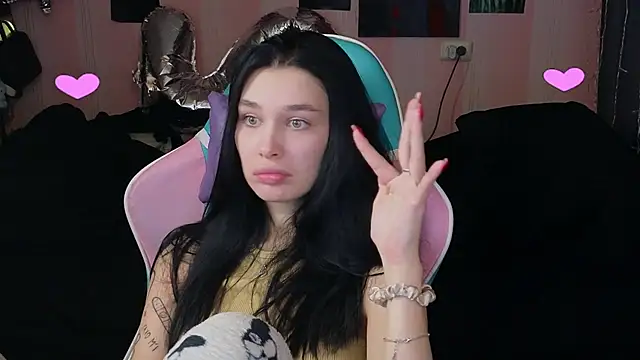 Amanda Tender online show from 02/02/25, 10:17