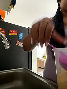 NatashaBrown12 online show from 10/16/25, 12:06