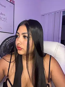 NatashaBrown12 online show from 10/29/25, 01:24