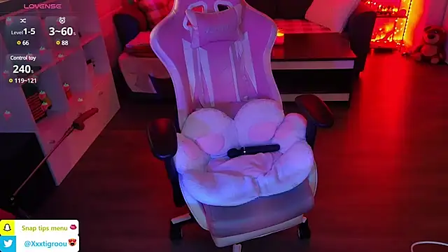 PetiteAngel666 online show from 02/15/25, 12:37