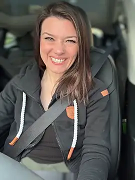 LadyLena1 online show from 02/01/25, 04:33