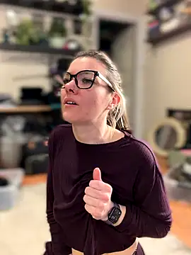 LadyLena1 online show from 11/14/25, 04:28