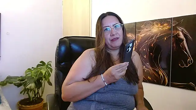 amalia brunette online show from 04/20/26, 10:00