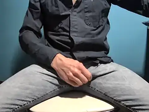 Pol8822 online show from 03/25/26, 02:45