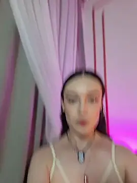 Snapshot of Kate_Amaretto_ chatting on 06/26/26, 01:21 Kate Amaretto online show from 06/26/26, 01:21