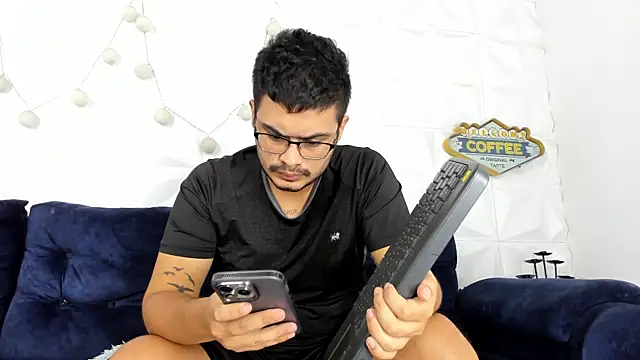 willy colombia online show from 01/23/25, 01:51