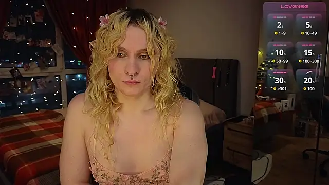 Snapshot of Lori_Myaf chatting on 01/16/25, 02:41 Lori Myaf online show from 01/16/25, 02:41