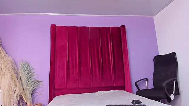 Shanelle   online show from 05/07/26, 02:44